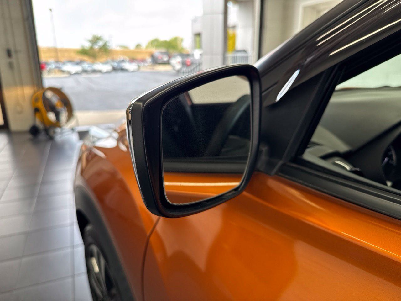 Used 2018 Nissan Kicks SV w/ Exterior Package FWD image 12