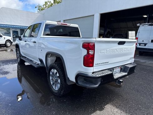 Used 2024 Chevrolet Silverado 2500 Custom w/ Custom Value Package AWD/4WD image 3