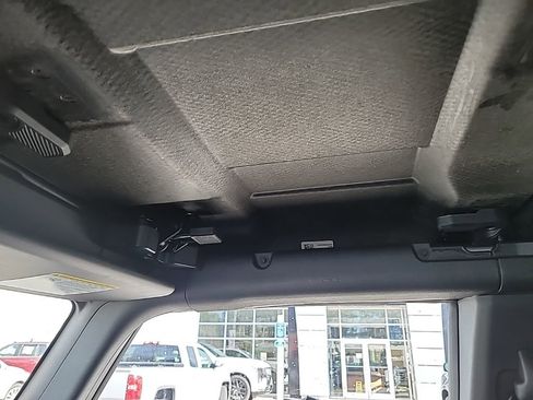 Used 2025 Ford Bronco Big Bend image 22