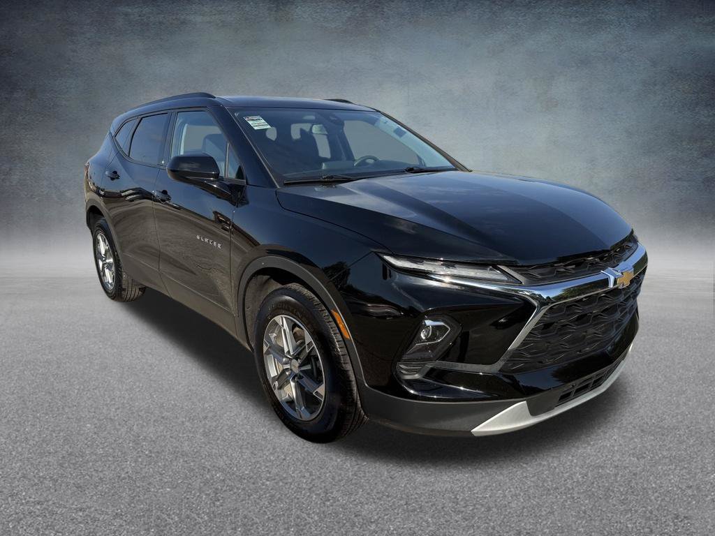 Used 2024 Chevrolet Blazer LT w/ Convenience Package FWD image 8