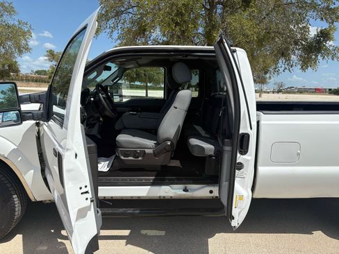 Used 2012 Ford F250 XLT w/ XLT Interior Pkg RWD image 31