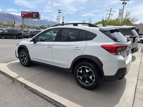 Used 2020 Subaru Crosstrek 2.0i Premium w/ Moonroof Package 2 AWD/4WD image 3