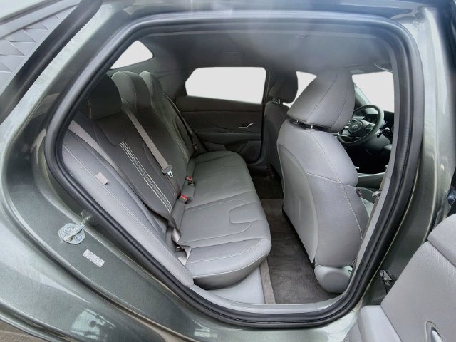 Certified 2024 Hyundai Elantra SEL FWD image 27