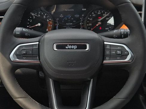 Used 2025 Jeep Compass Limited AWD/4WD image 25