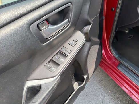 Used 2015 Toyota Camry LE FWD image 33