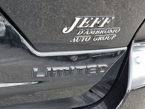 Certified 2023 Jeep Grand Cherokee Limited w/ Luxury Tech Group II AWD/4WD image 36