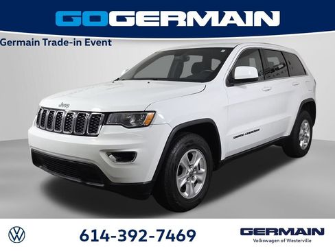 Used 2017 Jeep Grand Cherokee Laredo image 1
