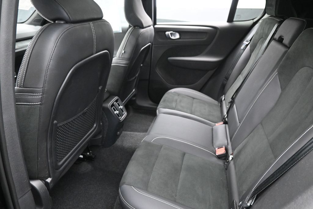 Used 2023 Volvo C40 P8 Recharge Plus AWD/4WD image 23