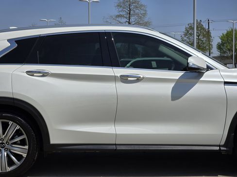 Used 2021 INFINITI QX50 Sensory image 8