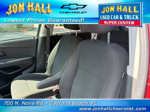 Used 2021 Chevrolet Trax LS w/ Tint and Cruise Package FWD image 16