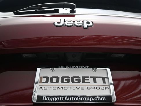 New 2025 Jeep Grand Cherokee L Laredo w/ Luxury Tech Group I image 24