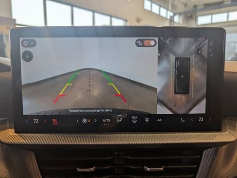 Used 2025 Ford Explorer ST image 13