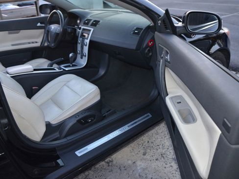 Used 2012 Volvo C70 T5 image 42