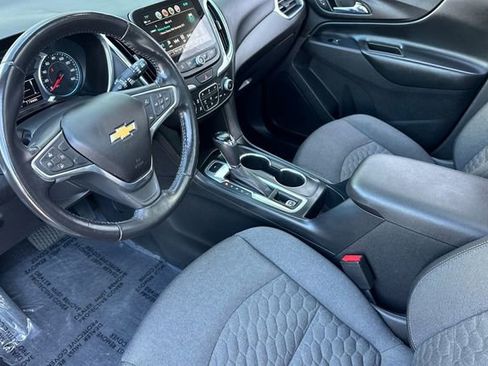 Used 2018 Chevrolet Equinox LT w/ Sun & Infotainment Package image 14