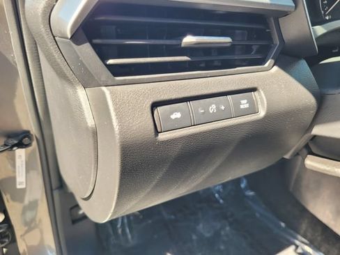Certified 2025 Nissan Altima 2.5 SV FWD image 19