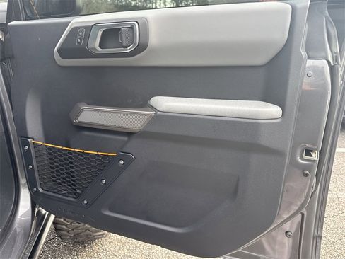 Used 2021 Ford Bronco Badlands image 15