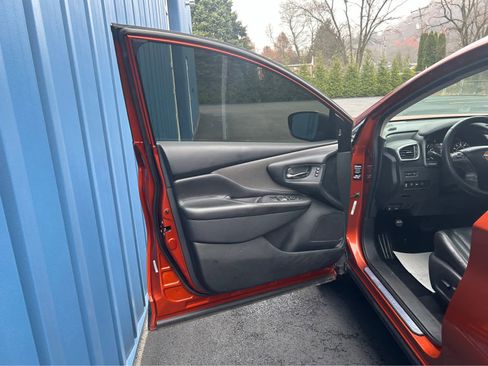 Used 2020 Nissan Murano SL w/ Moonroof Package image 27