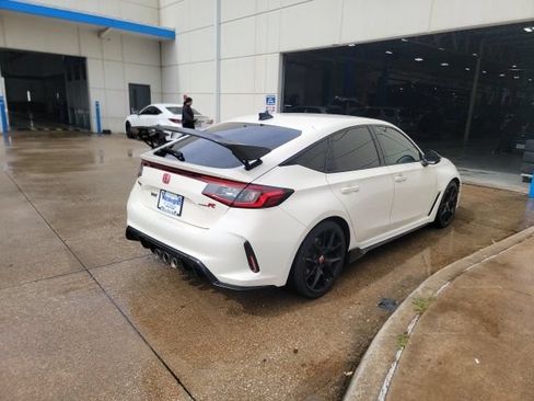 Used 2024 Honda Civic Type R image 5