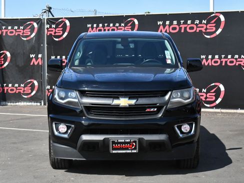 Used 2020 Chevrolet Colorado Z71 image 2