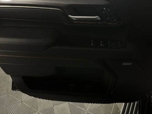 Used 2025 GMC Sierra 3500 AT4 w/ AT4 Premium Plus Package image 27