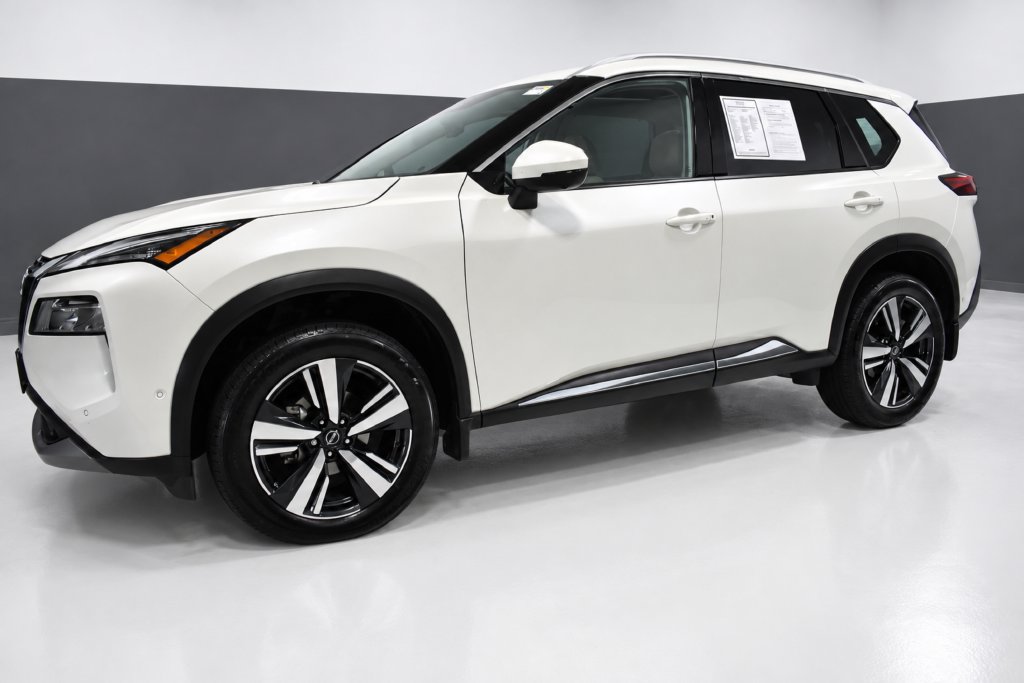 Certified 2023 Nissan Rogue SL w/ SL Premium Package AWD/4WD image 2