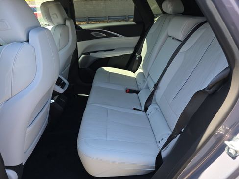 Used 2024 Cadillac Lyriq Sport AWD/4WD image 9