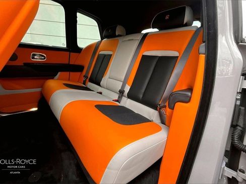 Used 2026 Rolls-Royce Cullinan image 23