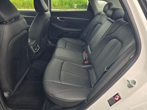 Used 2022 Hyundai Sonata Limited FWD image 10