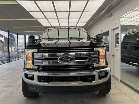 Used 2019 Ford F350 Lariat w/ Lariat Ultimate Package image 2