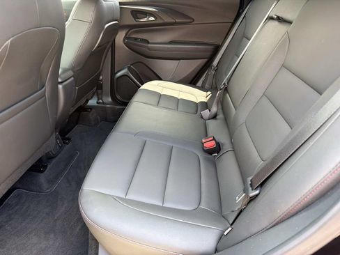 Used 2025 Chevrolet TrailBlazer RS w/ Convenience Package FWD image 10