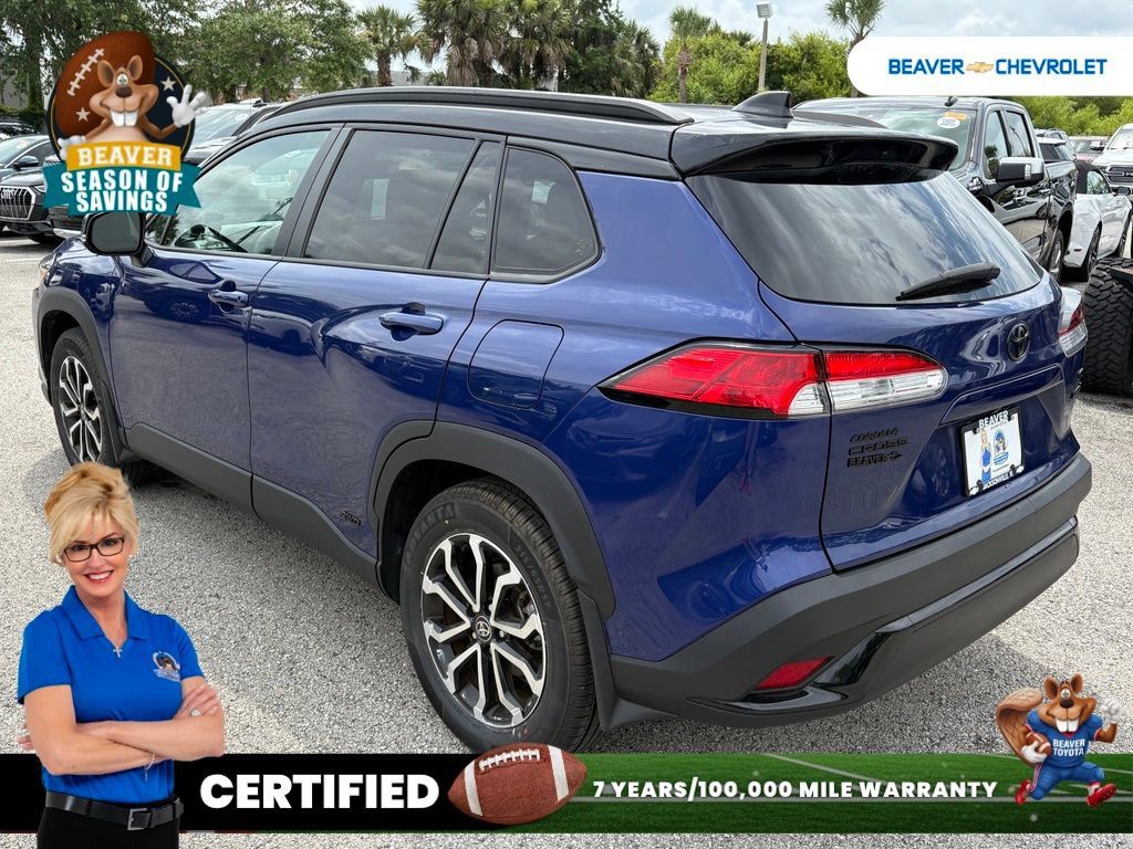 Used 2024 Toyota Corolla Cross AWD Hybrid w/ Moonroof Package image 5
