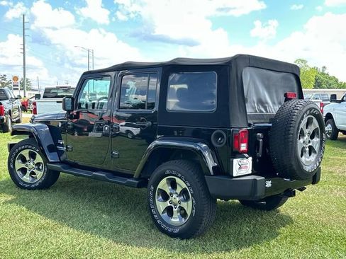 Used 2017 Jeep Wrangler Unlimited Sahara w/ Dual Top Group image 11