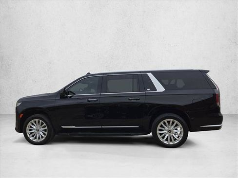 Used 2024 Cadillac Escalade ESV Luxury RWD image 9