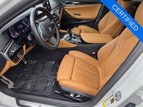 Used 2023 BMW 540i w/ M Sport Package RWD image 9