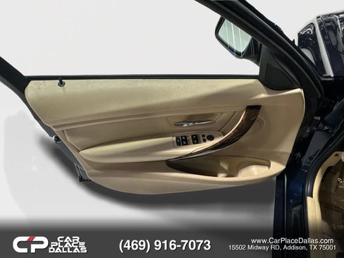 Used 2014 BMW 320i Sedan RWD image 11