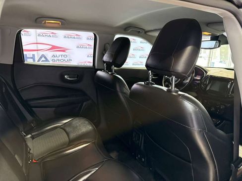 Used 2019 Jeep Compass Latitude FWD image 45