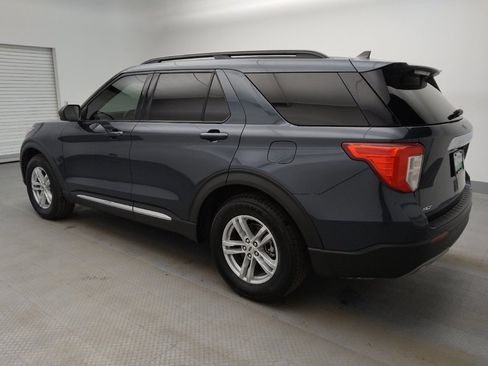 Used 2022 Ford Explorer XLT w/ Equipment Group 202A image 3
