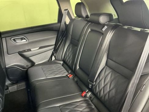 New 2026 Nissan Rogue Platinum w/ Platinum Premium Package image 13