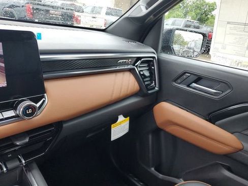 New 2026 GMC Canyon AT4 AWD/4WD image 26