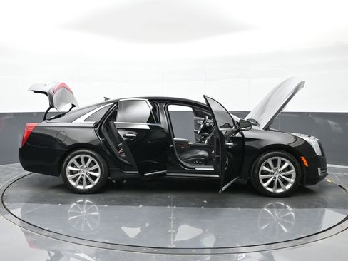 Used 2014 Cadillac XTS Luxury w/ Driver Awareness Package FWD image 46