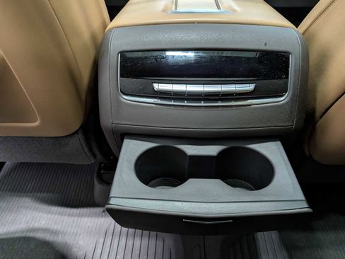 Used 2023 Cadillac Escalade Premium Luxury image 24