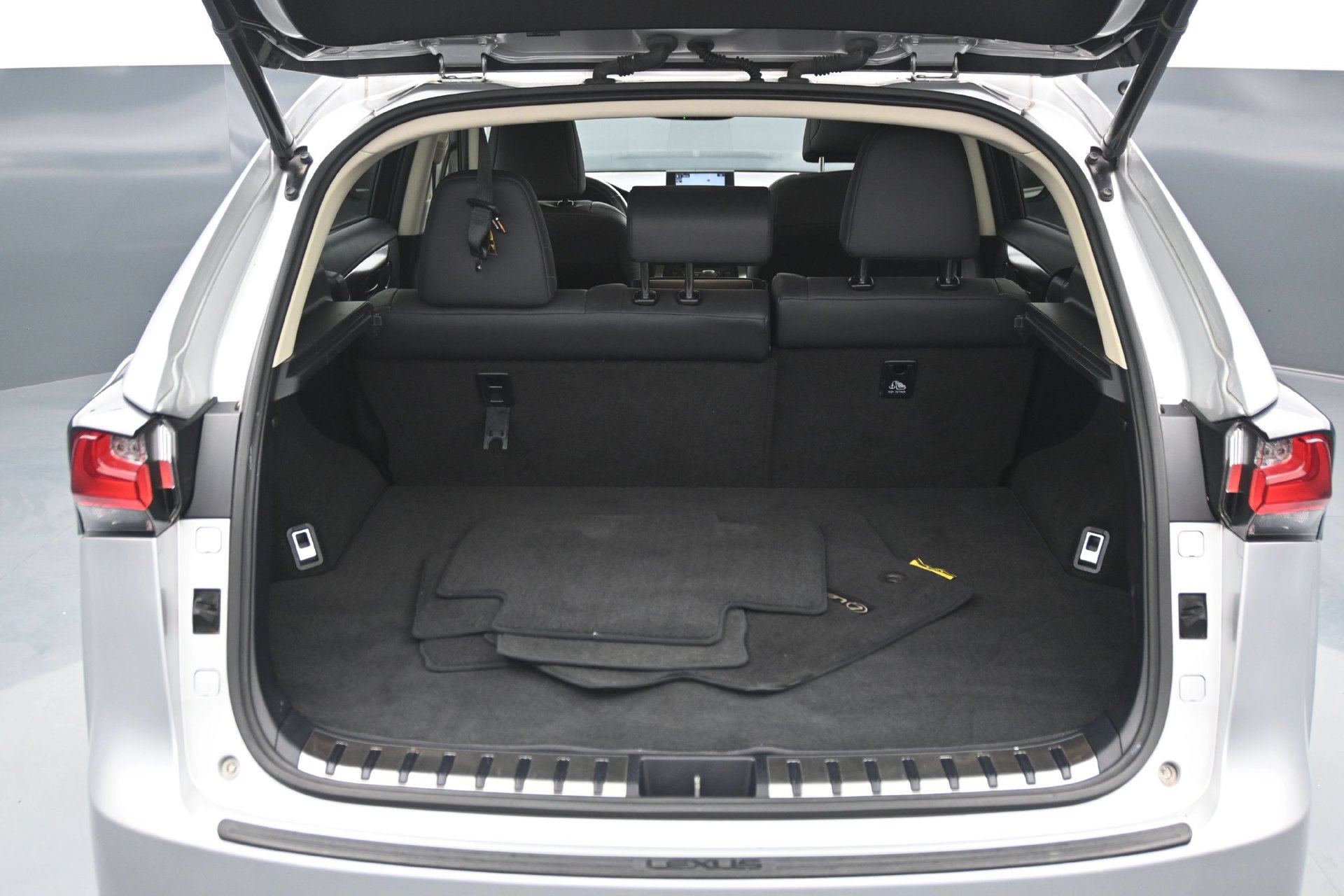 Used 2015 Lexus NX 200t AWD w/ Premium Package image 18