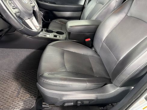 Used 2015 Subaru Outback 2.5i Limited image 11
