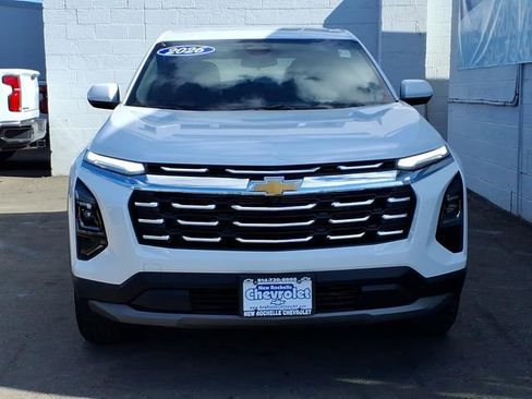 Used 2026 Chevrolet Equinox LT AWD/4WD image 2