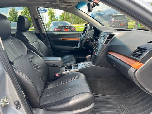 Used 2013 Subaru Outback 2.5i Limited w/ Moonroof Pkg AWD/4WD image 18