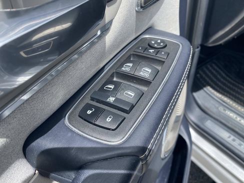 Used 2022 RAM 1500 Limited AWD/4WD image 24