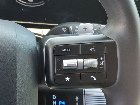 Used 2025 Hyundai Santa Fe SEL FWD image 21