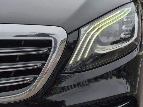 Used 2019 Mercedes-Benz S 450 Sedan image 18