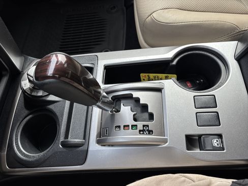 Used 2022 Toyota 4Runner Limited image 24