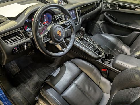 Used 2017 Porsche Macan image 4
